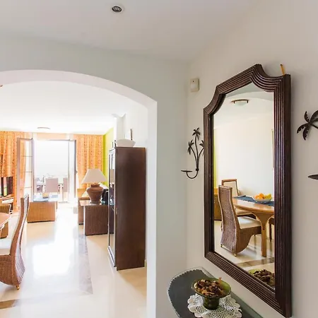 Appartamento 3-bed Sleeps 5 W Views & Golf & Country Club Benahavís