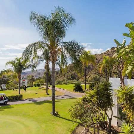 3-bed Sleeps 5 W Views & Golf & Country Club Benahavís