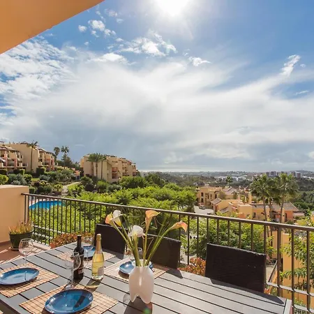 Amazing Panorama Views Golf At Your Door Step Apartment Benahavis