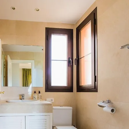 3-bed Sleeps 5 W Views & Golf & Country Club Appartamento Benahavís