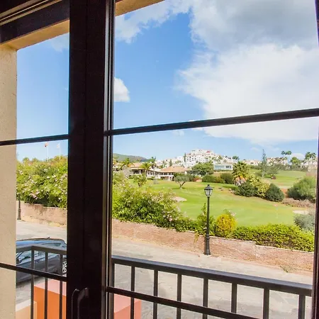 Appartamento 3-bed Sleeps 5 W Views & Golf & Country Club *