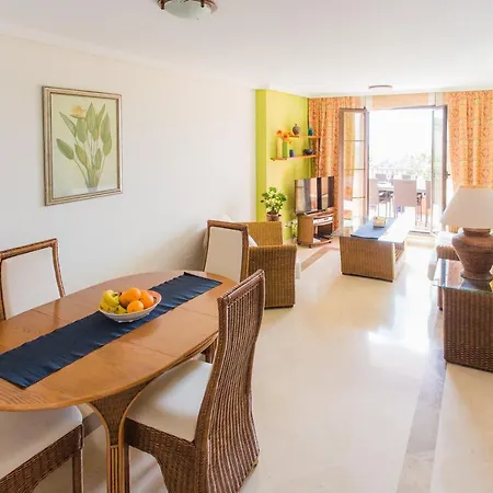 Appartamento 3-bed Sleeps 5 W Views & Golf & Country Club Benahavís